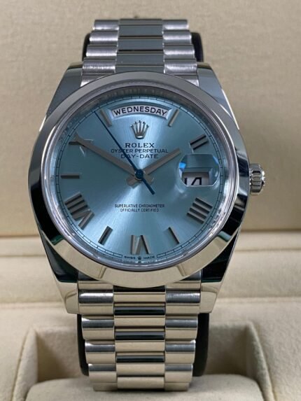Rolex Day-Date 40 - 2022 - Ice Blue Roman Dial - 228206 *FULL SET*