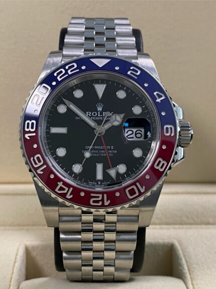 Rolex GMT-Master II - 2018 -"Pepsi" MK1 - 126710BLRO *FULL SET*